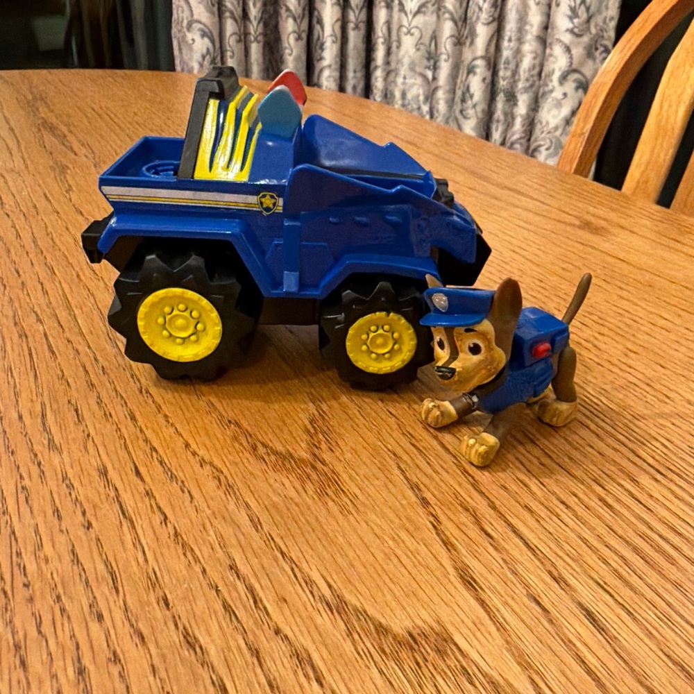 Paw Patrol Blue and Yellow Police Vehicle with Chase Figure